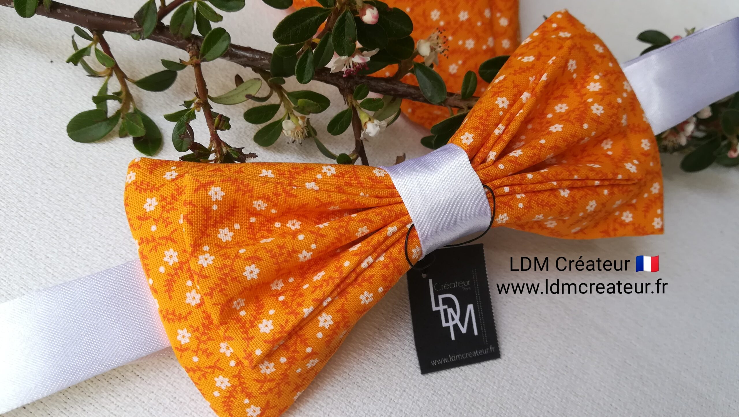 Noeud-papillon-homme-style-orange-liberty-pochette-blanc-costume-Prades-ldmcreateur