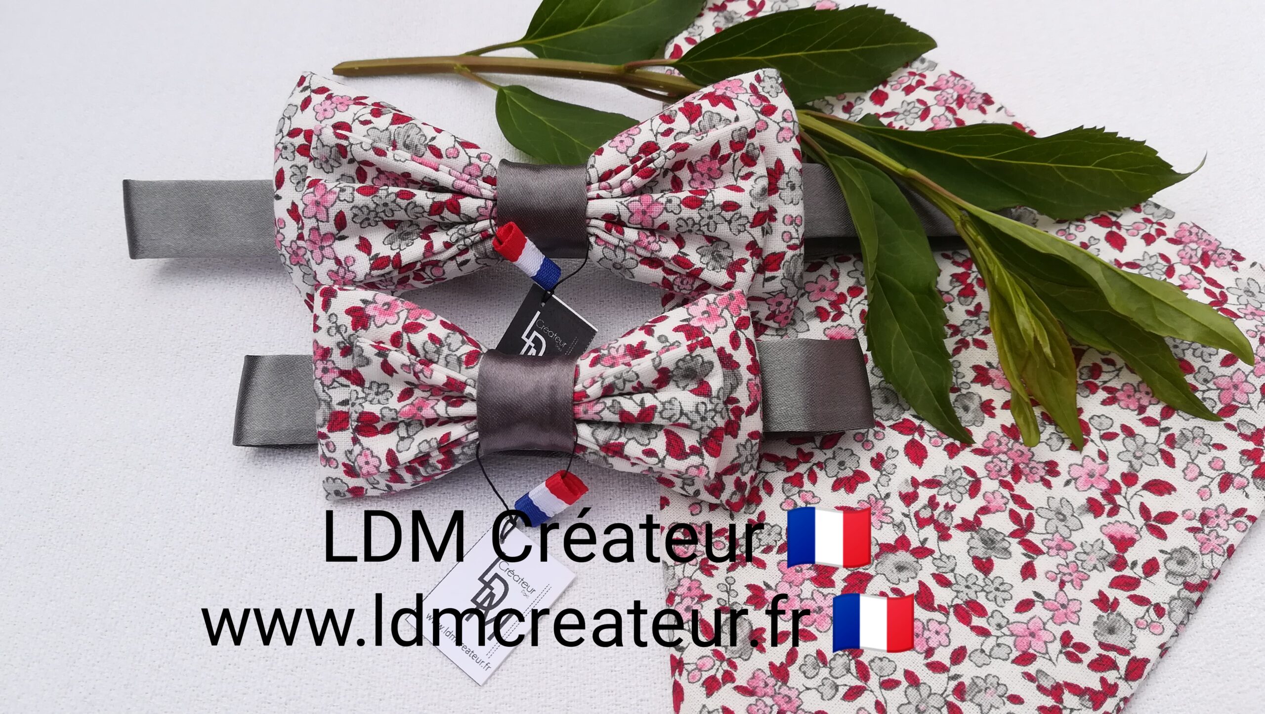 Noeud Papillon et Pochette Costume Liberty Parme Fleurs Cravate 