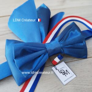 Noeud-papillon-bleu-dur-uni-mariage-pochette-cortège-homme-invité-cérémonie-Vosges-LDM-Créateur