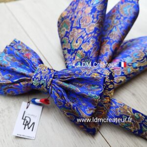 Nœud-papillon-bleu-violet-azur-Calais-marine-homme-satin-vert-lin-cravate-ciel-roi-turquoise-Klien-cobalt-pochette-noue-location-jaquette-smoking-queue-de-pie-cérémonie-de-mariage-cérémonie-marié-soirée-gala-original-réception-robe-de-marie-original-thème-homme-chemise-col-casse-bouton-manchette-voyage-de-noce-événementielle-wedding-planner-madeinfrance-alliance-amour-église-mairie-livret-de-famille-jour-j-ldmcreateur-LDM-créateur