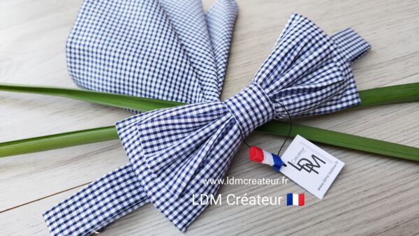 nœud-papillon-bleu- marine-blanc-homme-mariage-pochette-motifs-Vichy-LDM-Createur-ldmcreateur